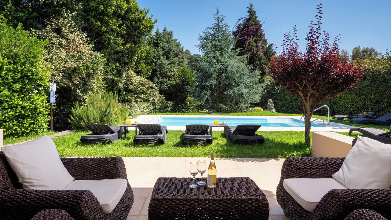 Photo of Outdoor in Ixia