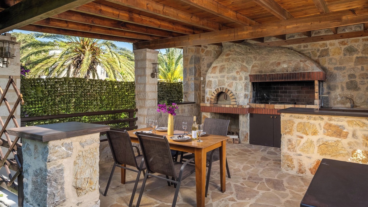 Photo of Outdoor in Ixia