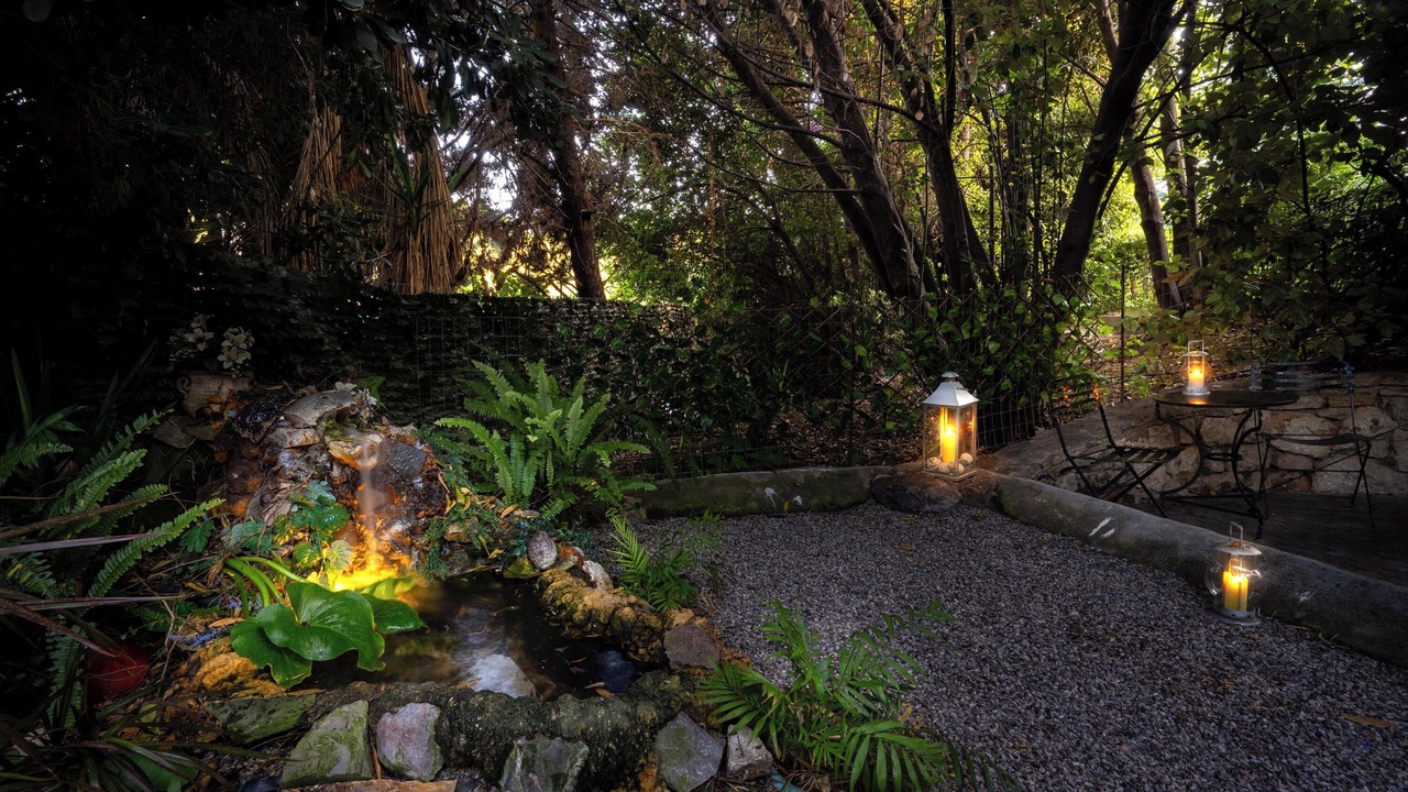 Photo of Outdoor in Ixia