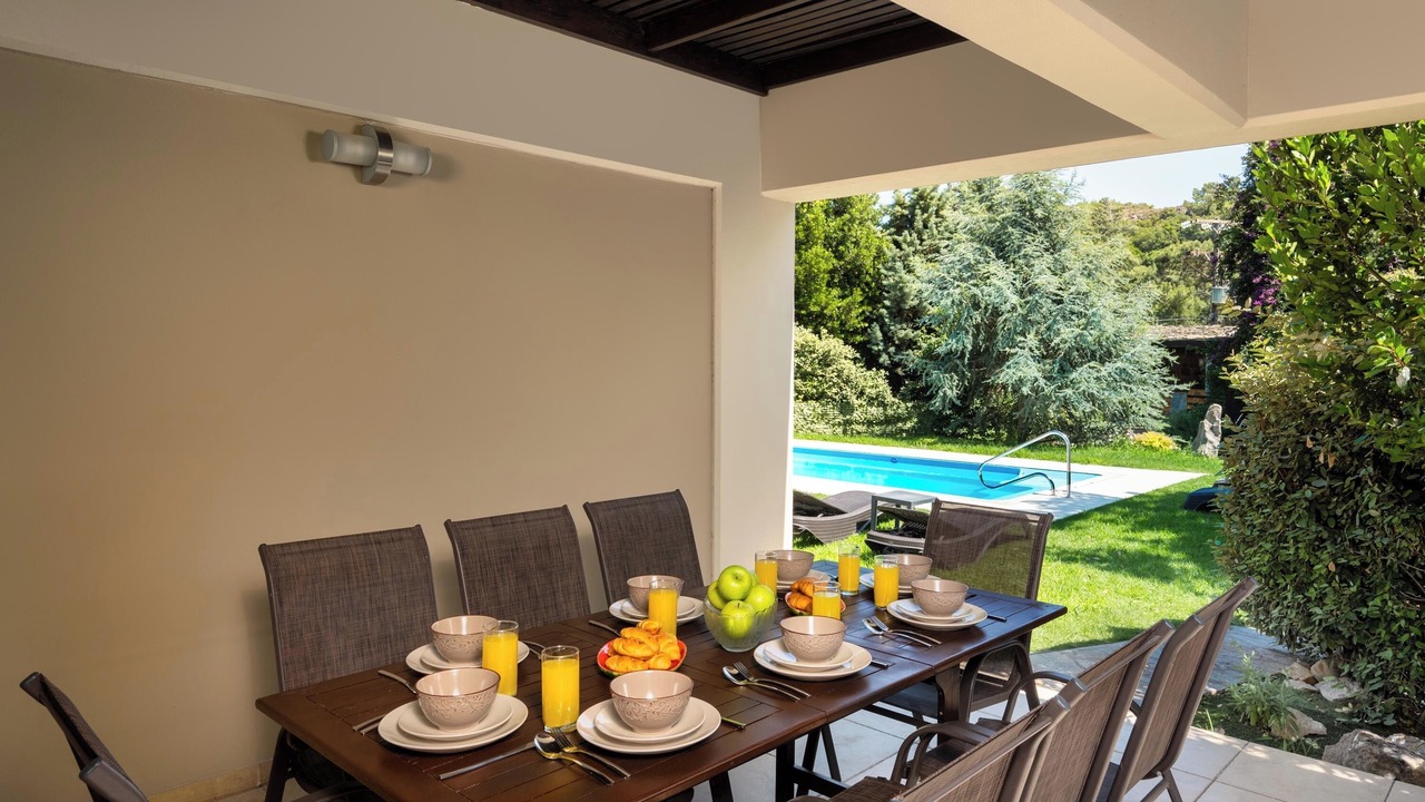 Photo of Outdoor in Ixia