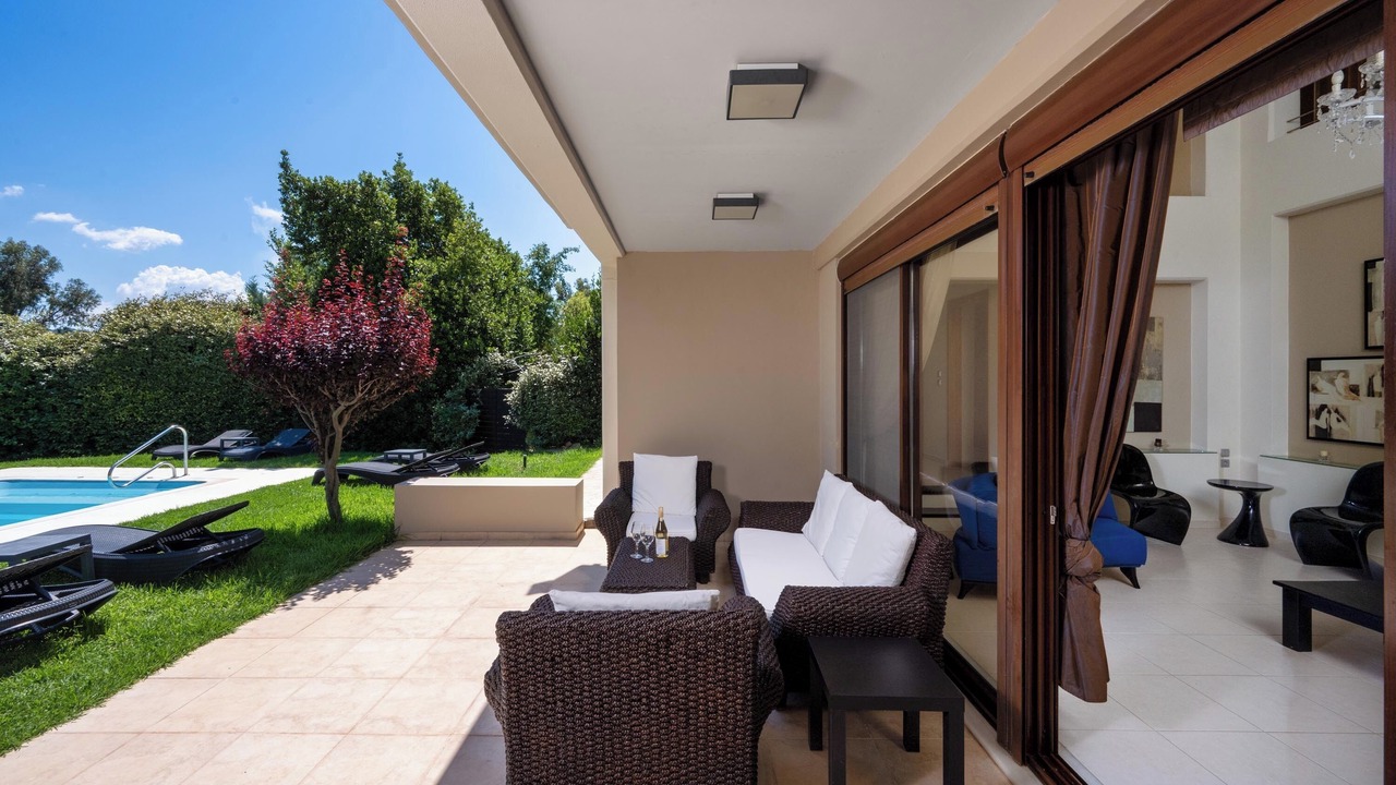 Photo of Outdoor in Ixia