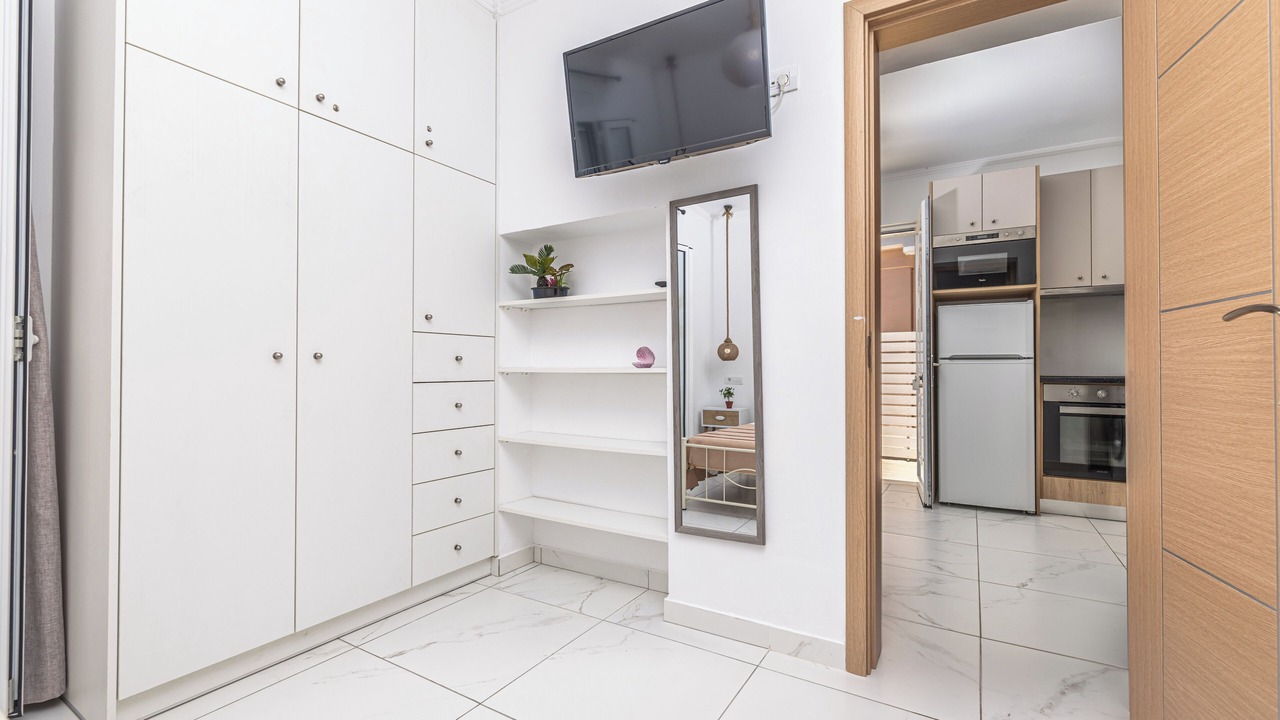 Photo of Kitchen in Neromilos