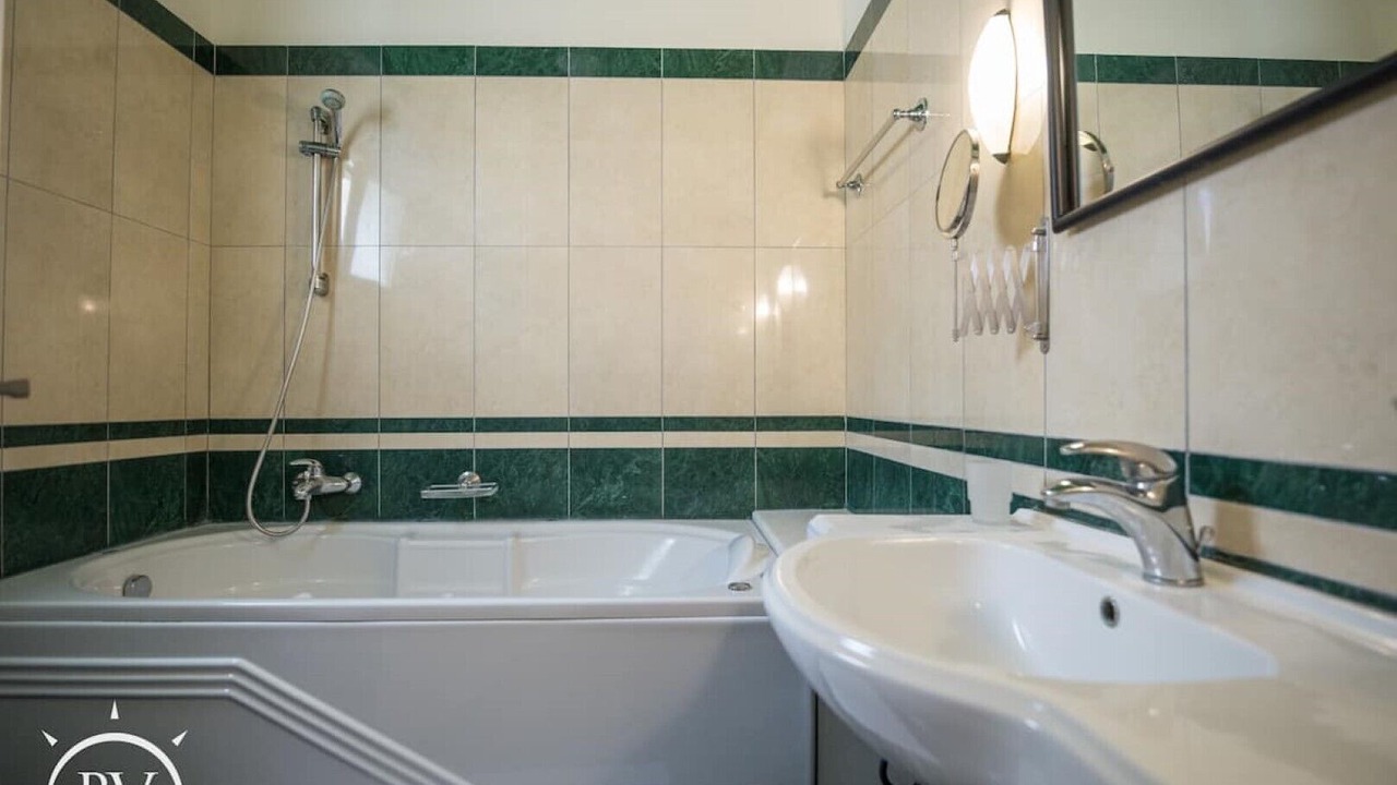 Photo of Bathroom in Katokhorion