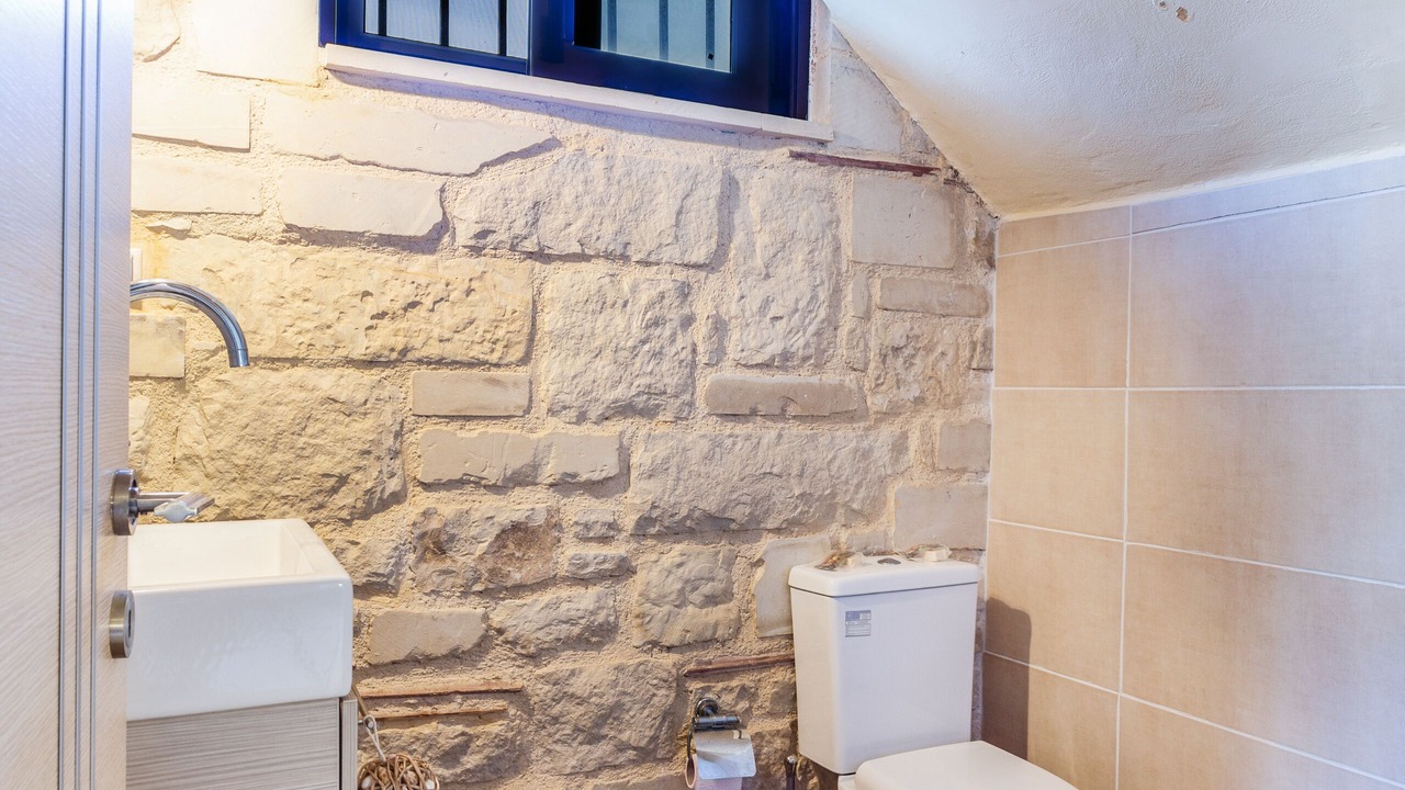 Photo of Bathroom in Spilia