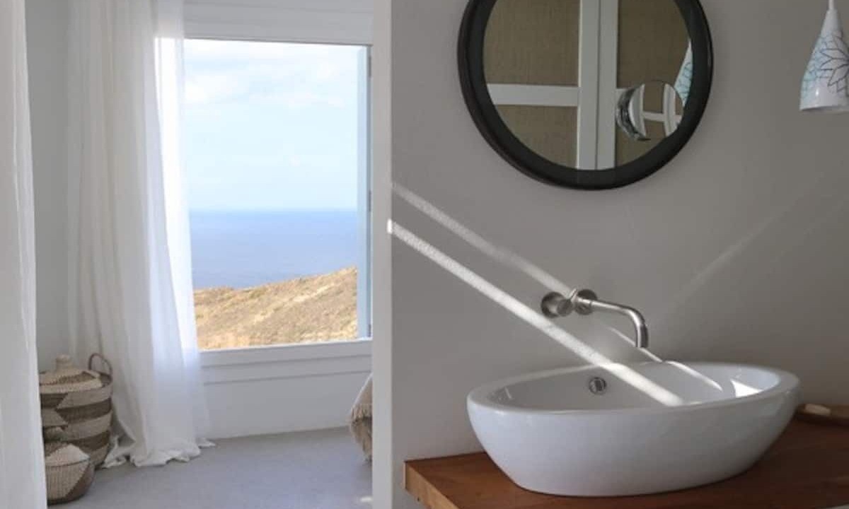 Photo of Bathroom in Syros