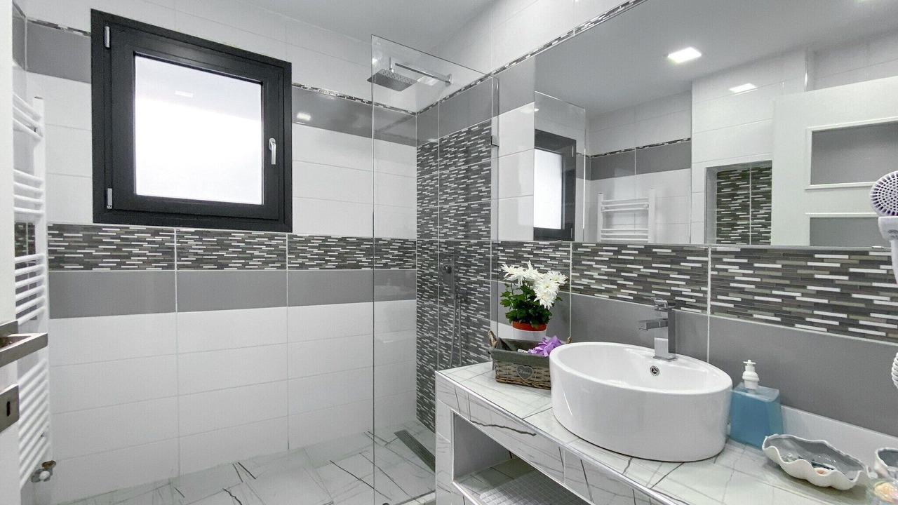 Photo of Bathroom in Notos