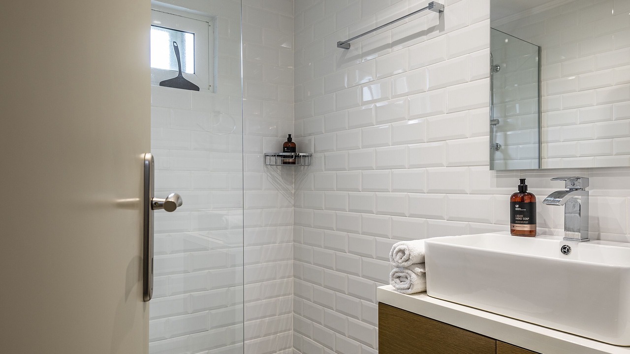 Photo of Bathroom in Marmari