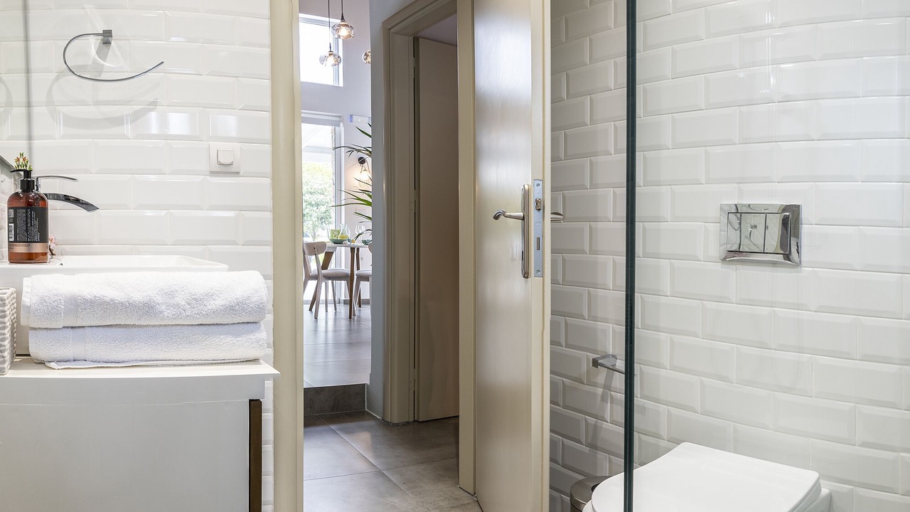 Photo of Bathroom in Marmari