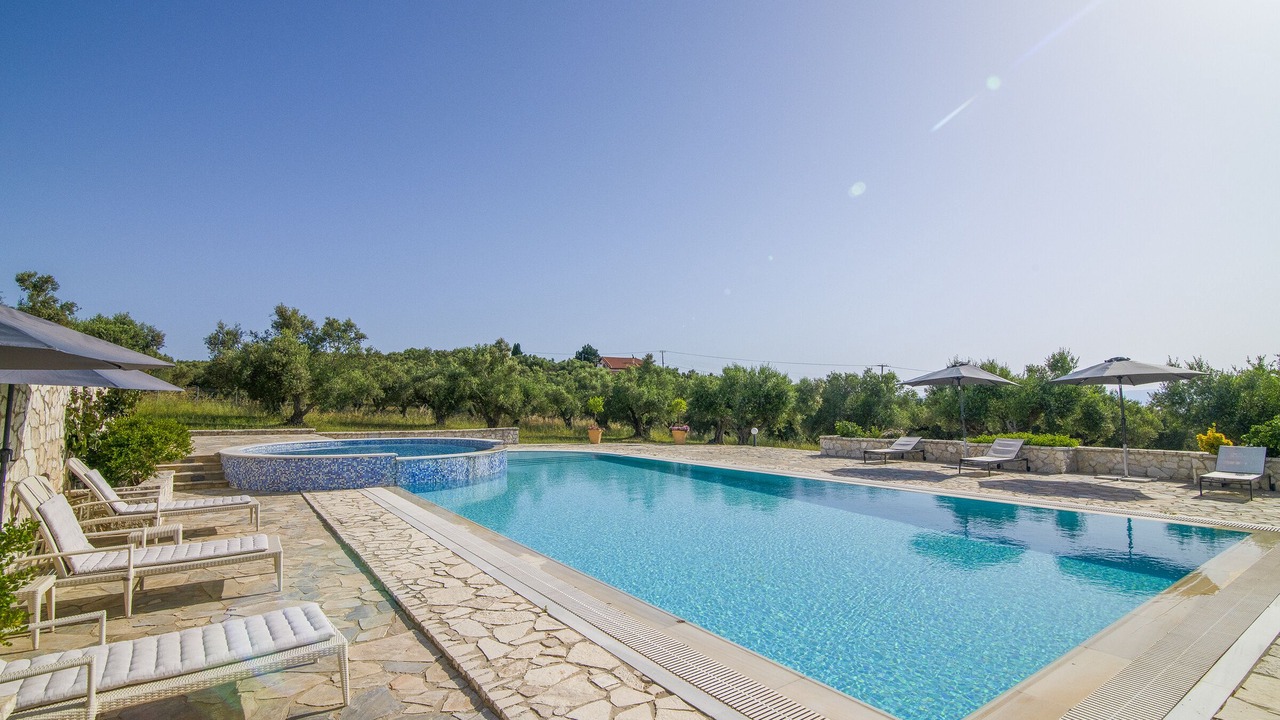 Photo of Outdoor in Killini