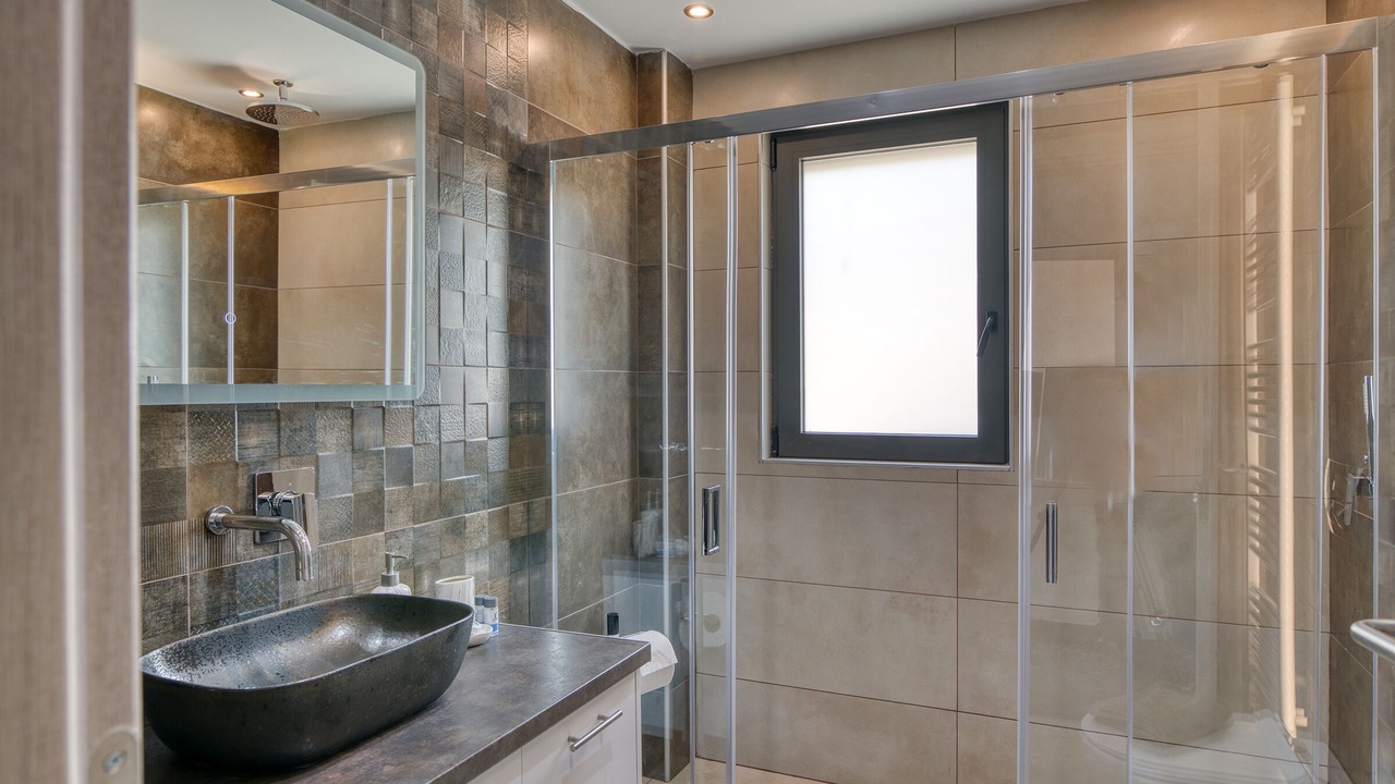 Photo of Bathroom in Zakharo