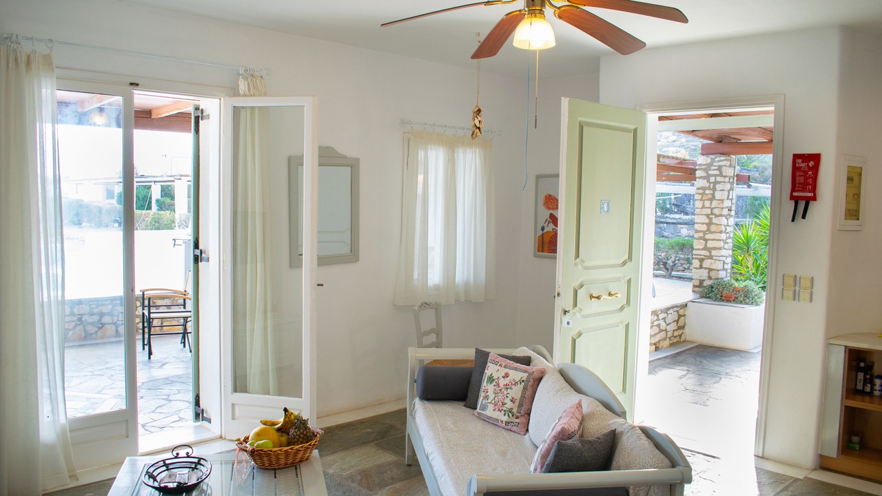 Photo of Livingroom in Nea Cryssi Akti