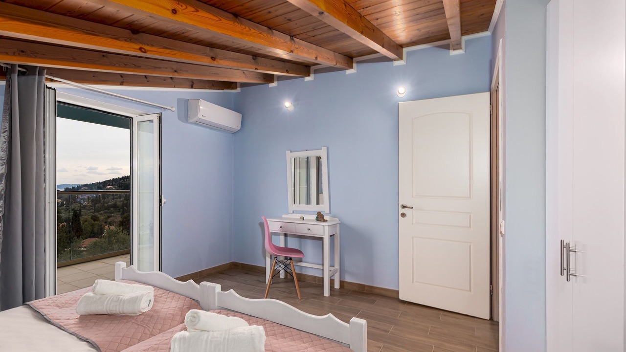 Photo of Bedroom in Benitses