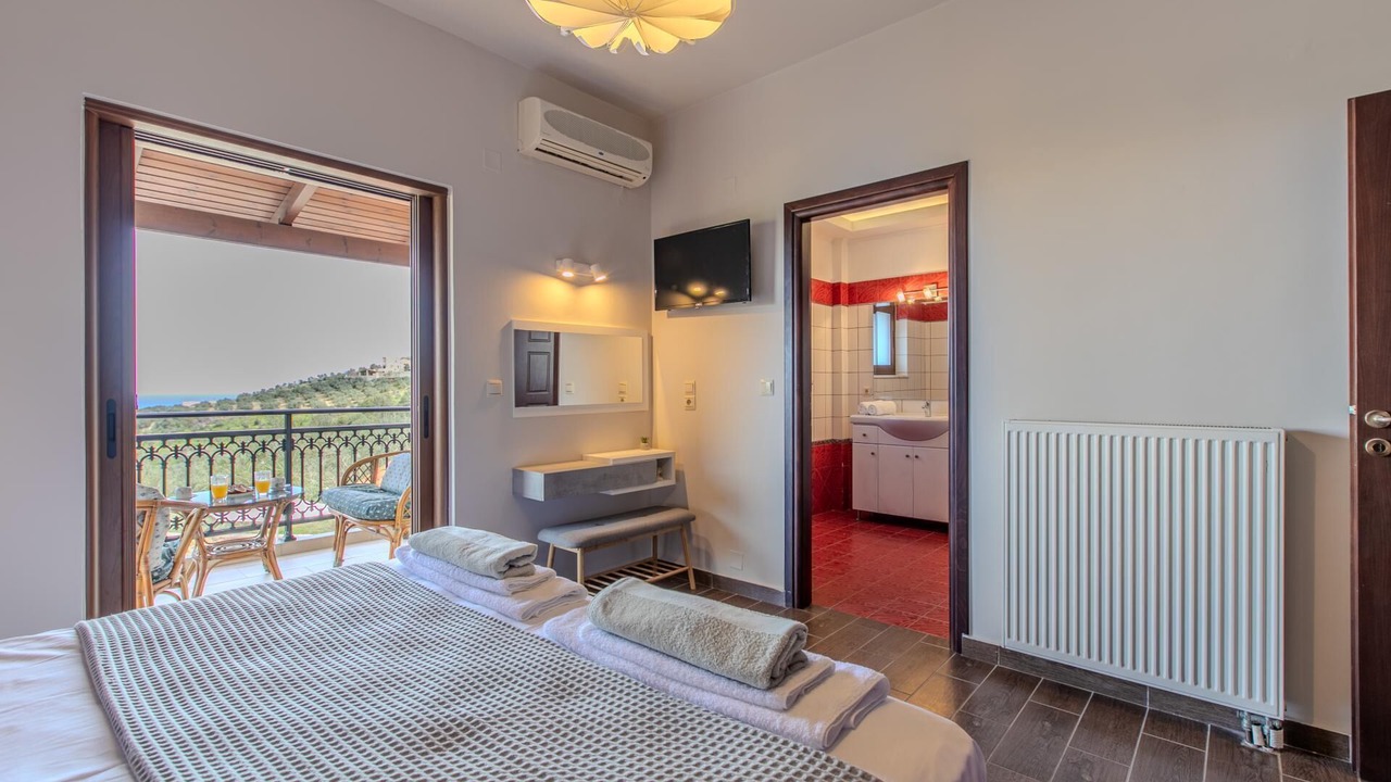 Photo of Bedroom in Stalos