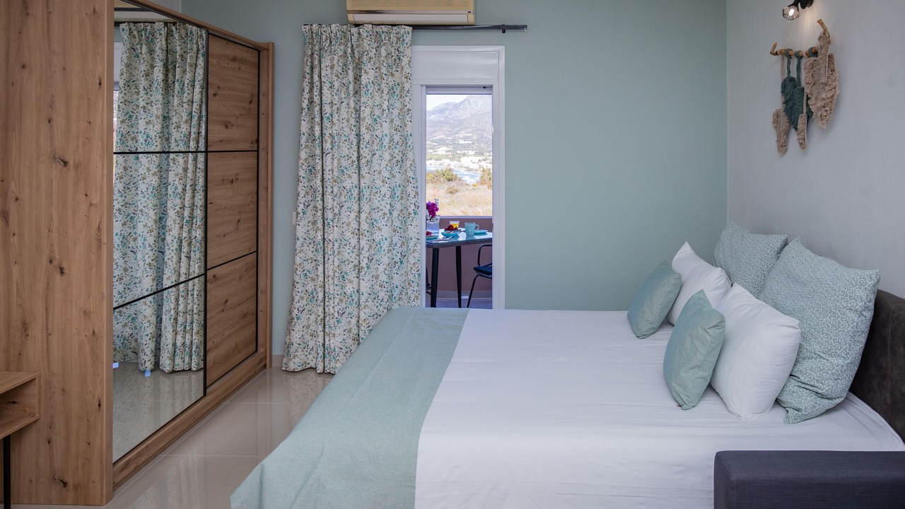 Photo of Bedroom in Makry Gialos