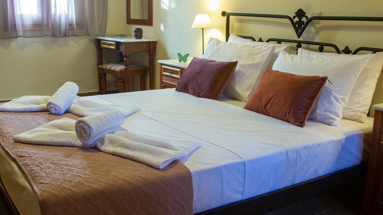 Photo of Bedroom in Douliana