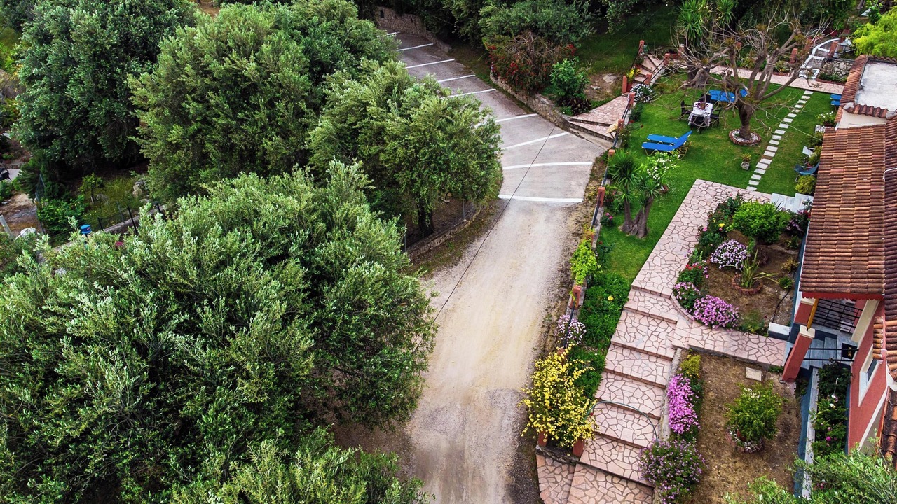 Photo of Outdoor in Lakones