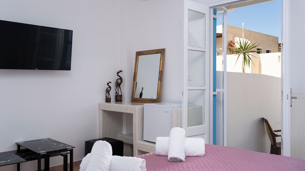 Photo of Bedroom in Monolithos