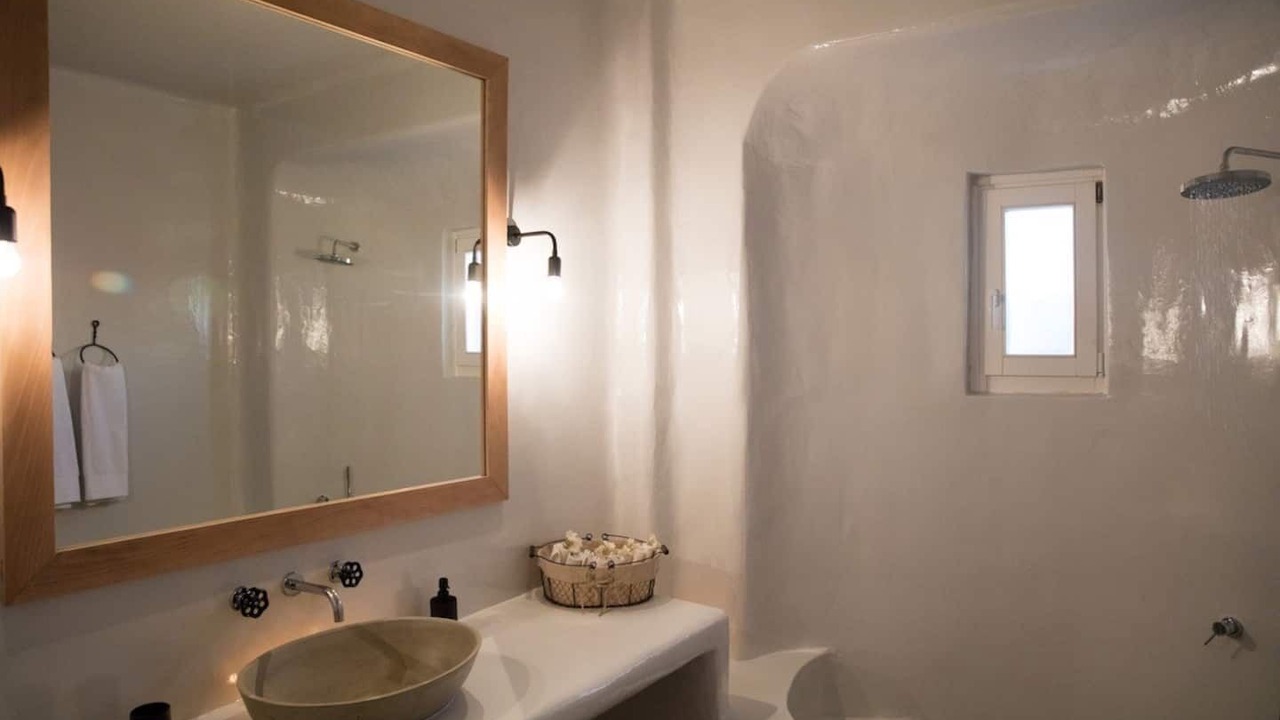 Photo of Bathroom in Plintri