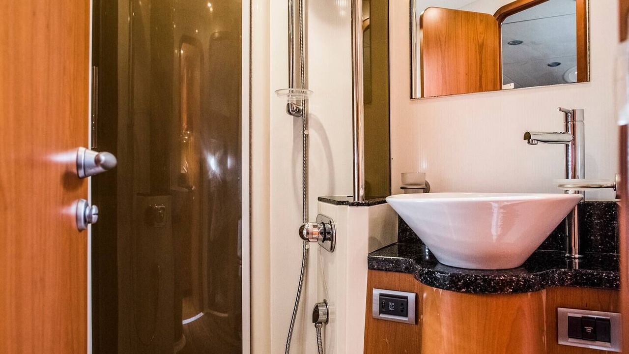 Photo of Bathroom in Tourlos