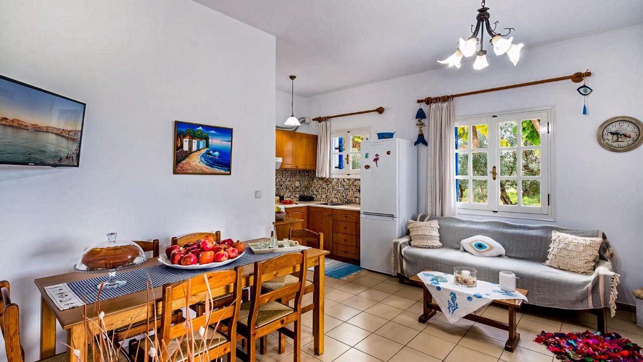 Photo of Livingroom in Korfalonas
