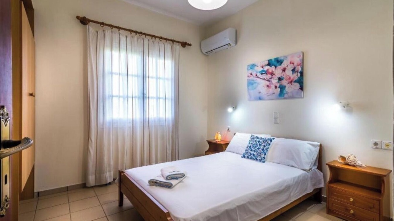 Photo of Bedroom in Korfalonas