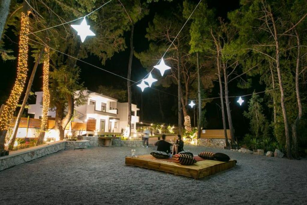 Photo of Outdoor in Ixia