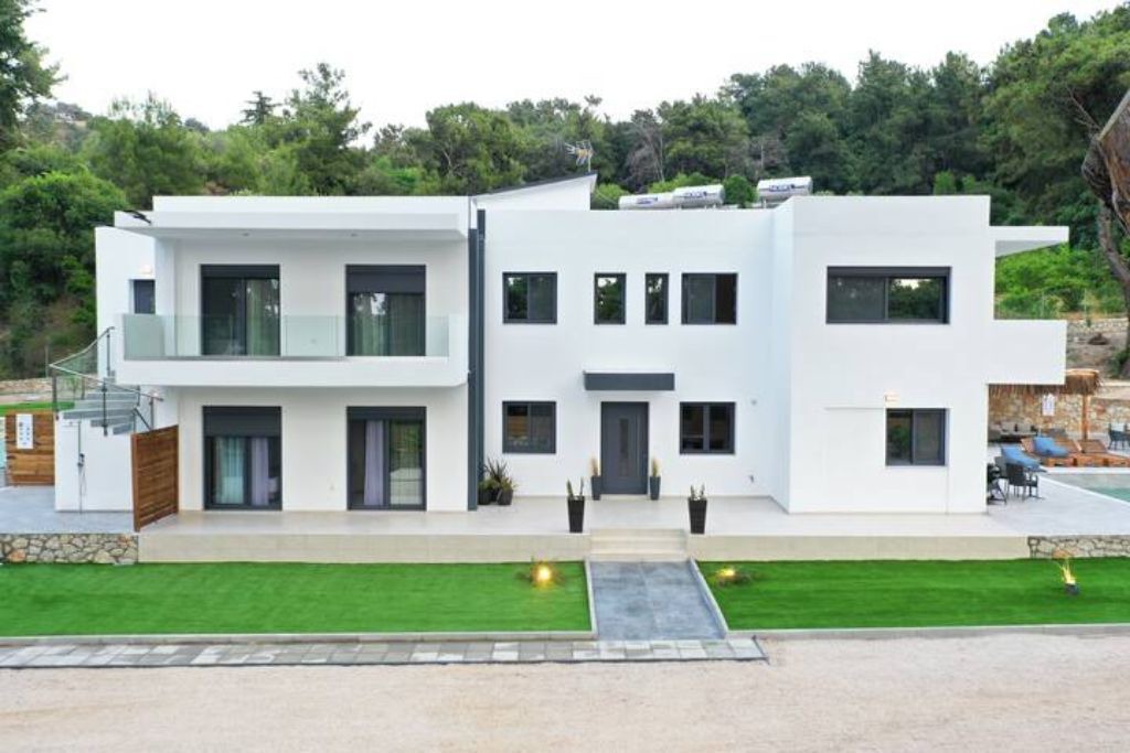 Photo of Outdoor in Ixia