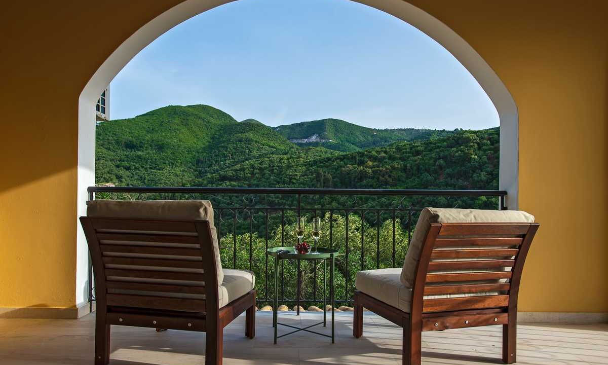 Photo of Outdoor in Peroulion