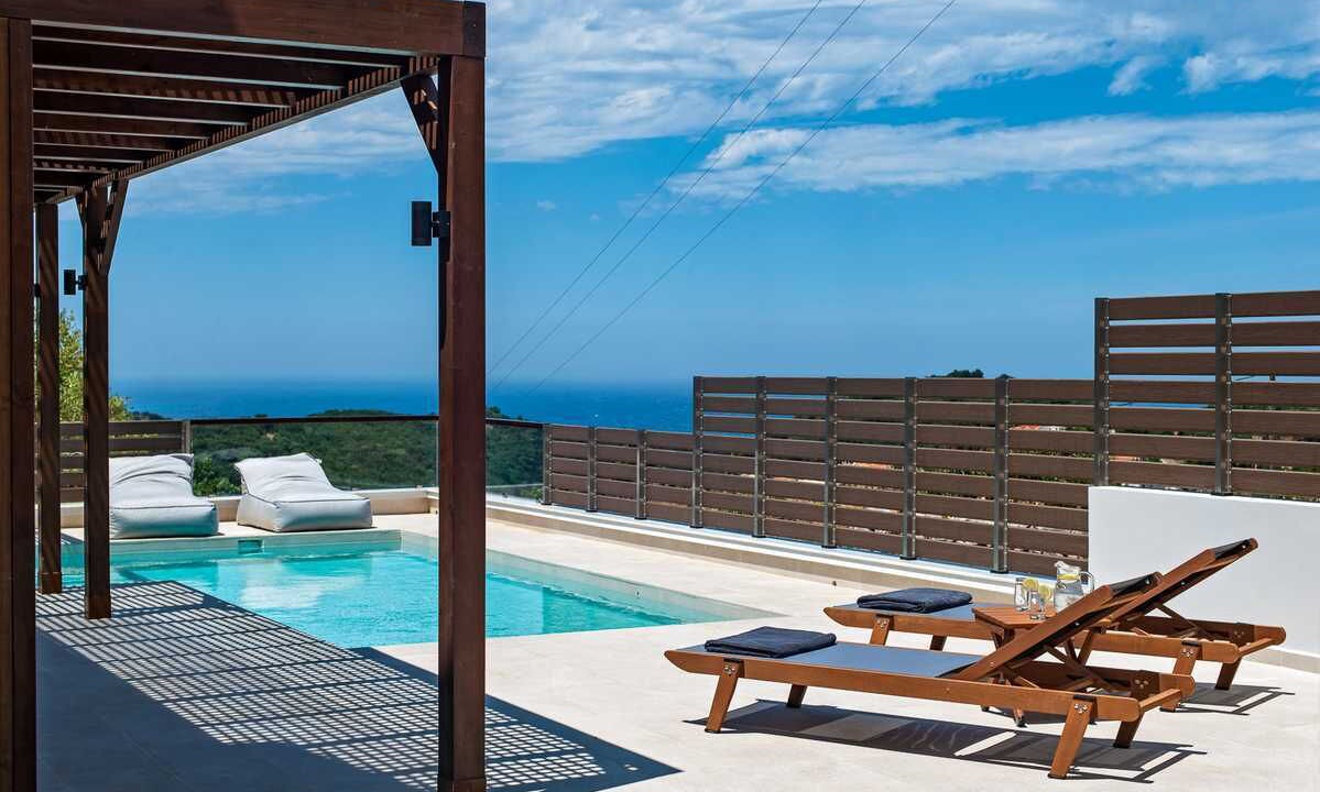 Photo of Outdoor in Peroulion