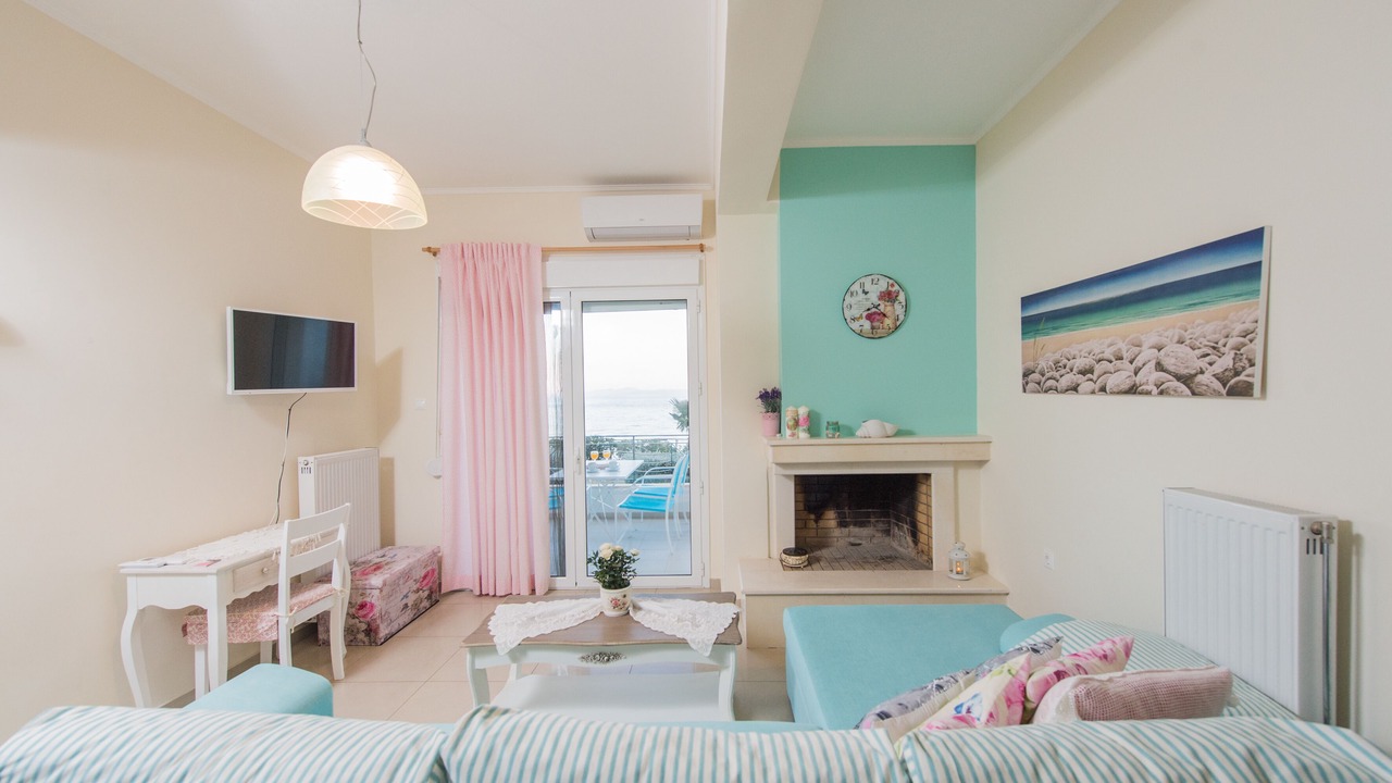 Photo of Livingroom in Pella Region