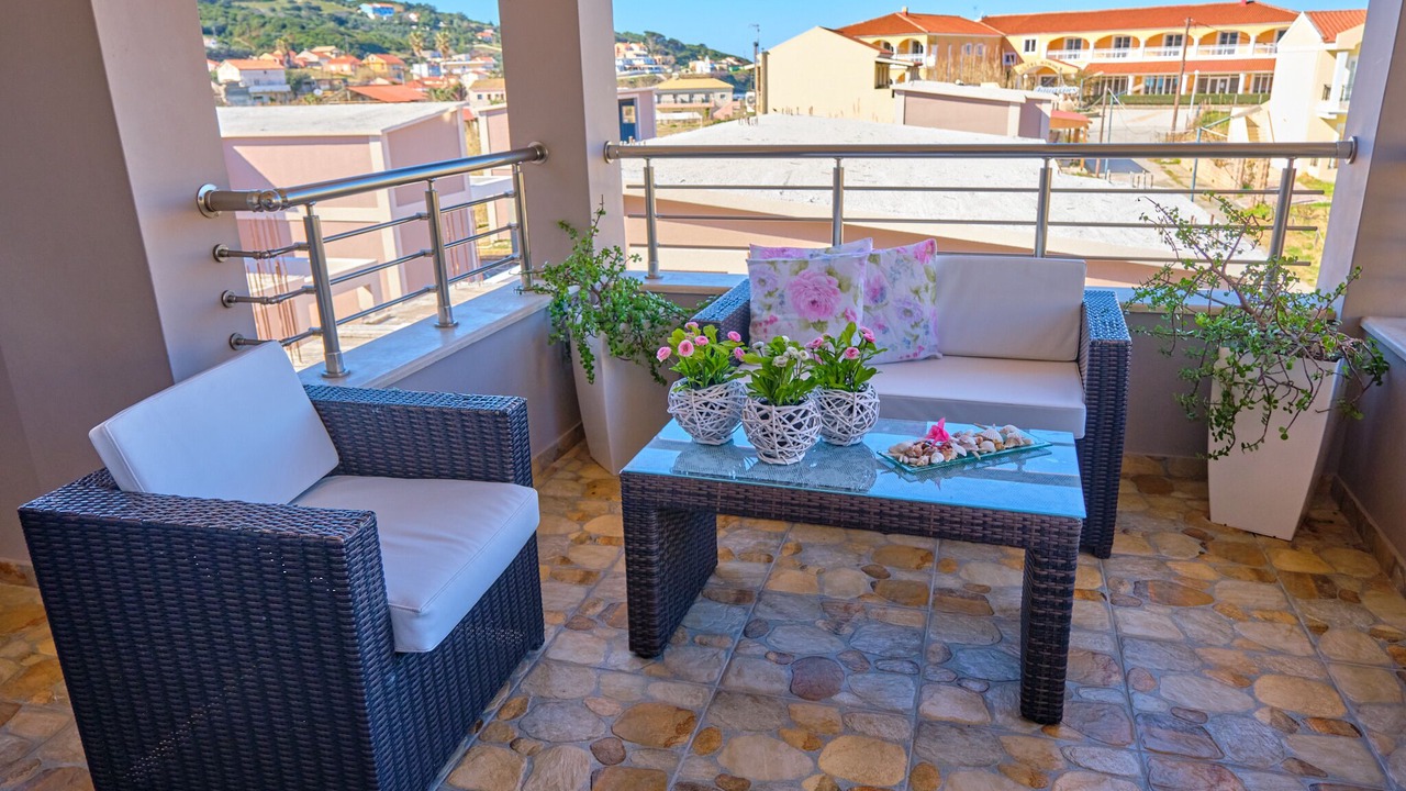 Photo of Patio Balcony in Agios Stefanos Avliotes