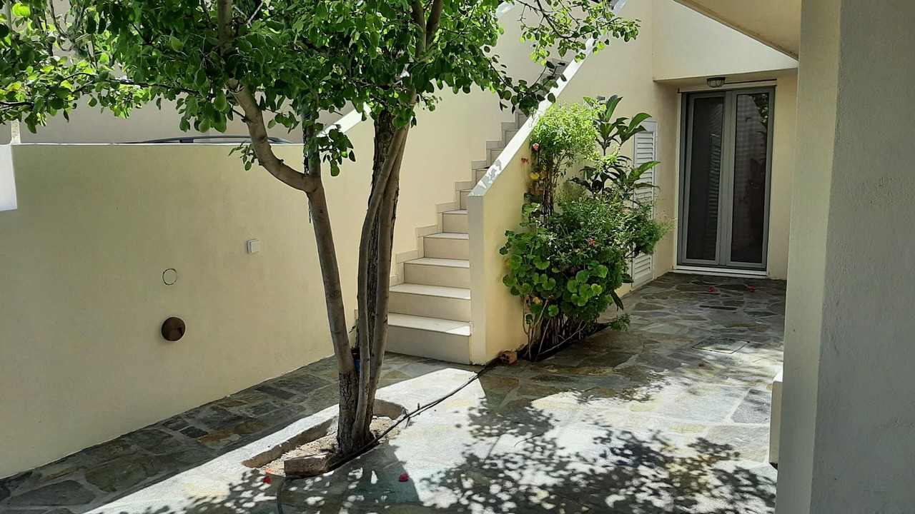 Photo of Outdoor in Kaki Thalassa