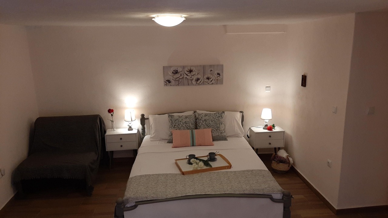 Photo of Bedroom in Kaki Thalassa