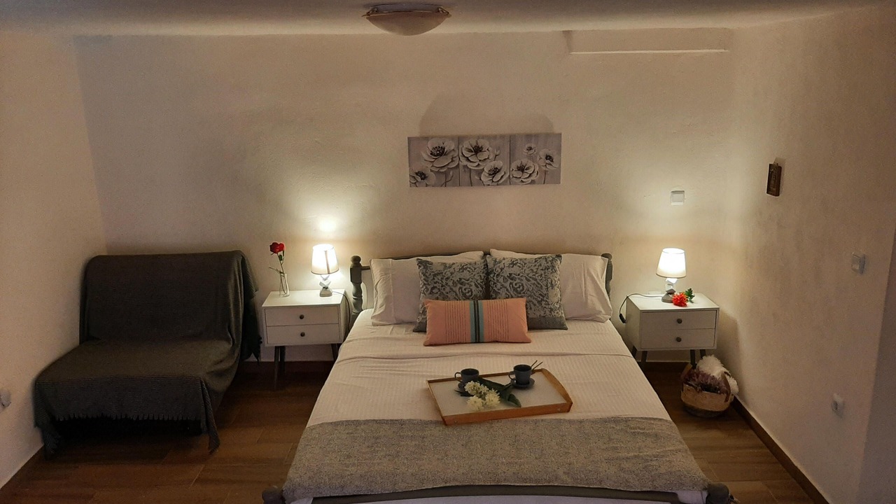 Photo of Bedroom in Kaki Thalassa