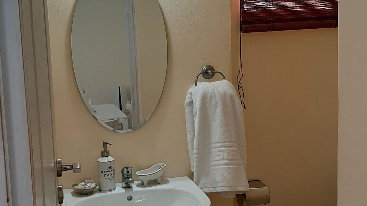Photo of Bathroom in Kaki Thalassa
