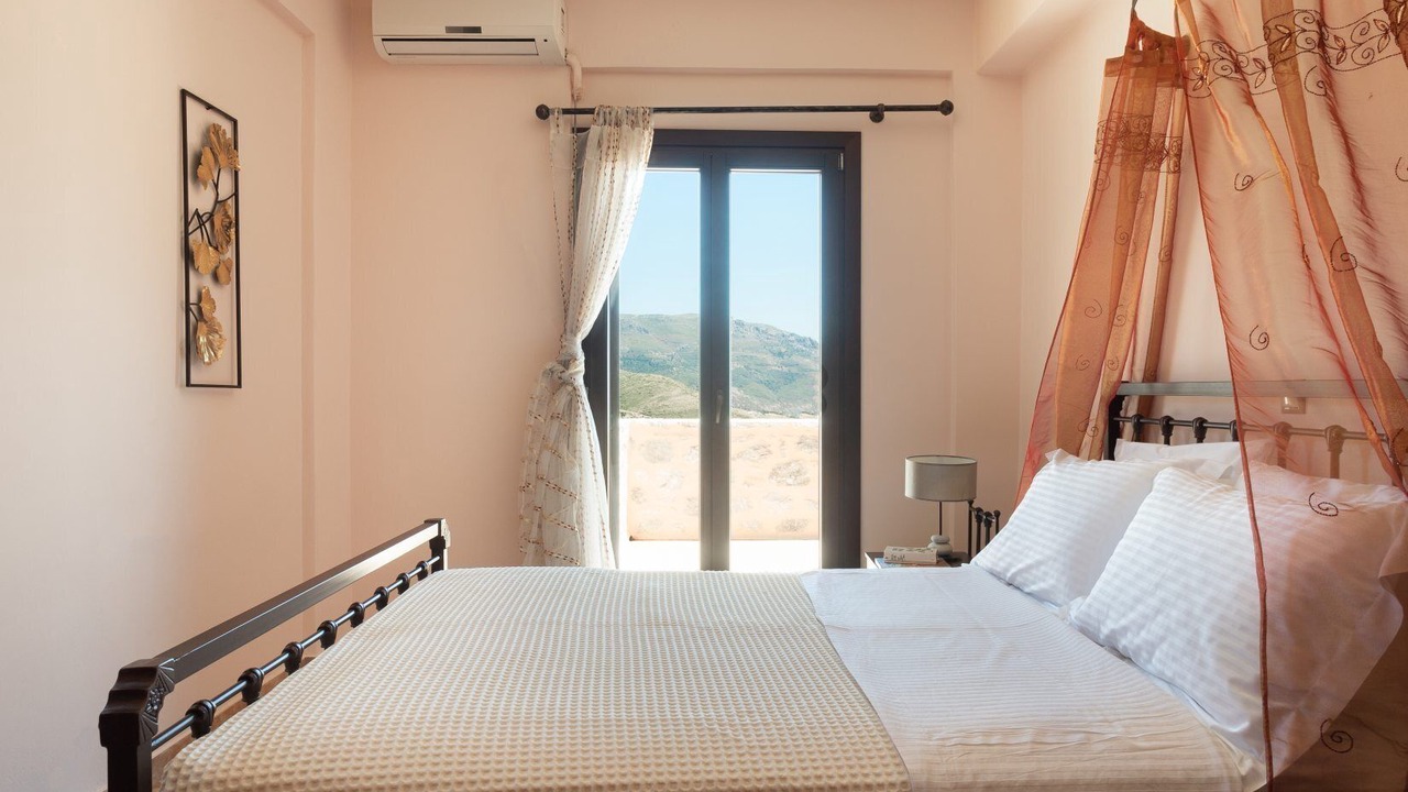 Photo of Bedroom in Alika