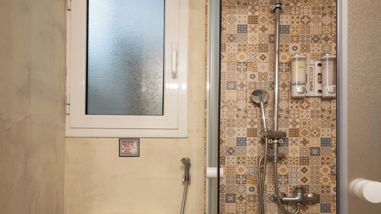 Photo of Bathroom in Thissio