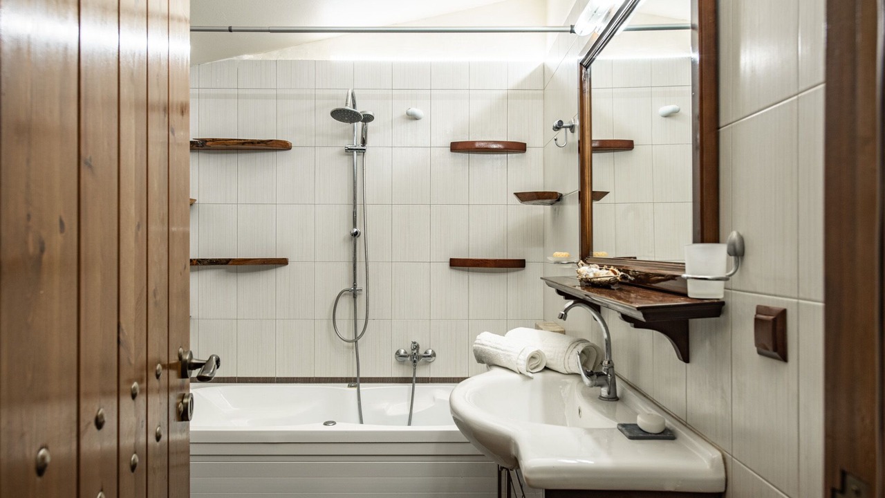 Photo of Bathroom in Maries