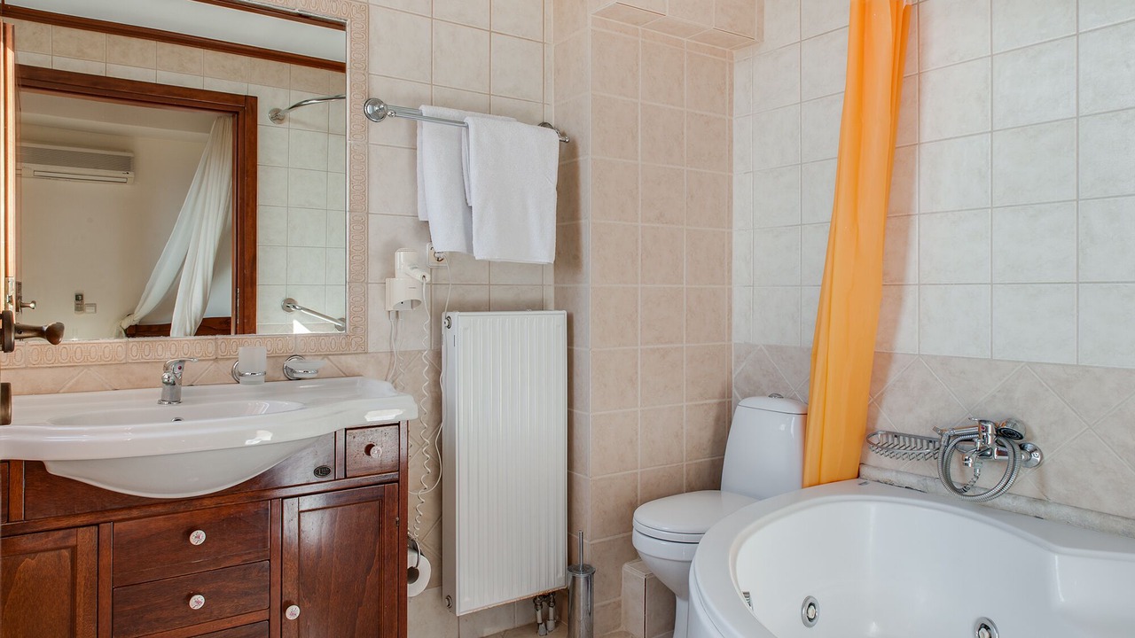 Photo of Bathroom in Polemarchi