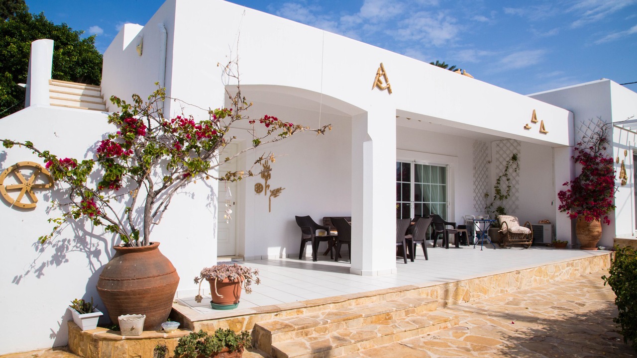 Photo of Outdoor in Alinda