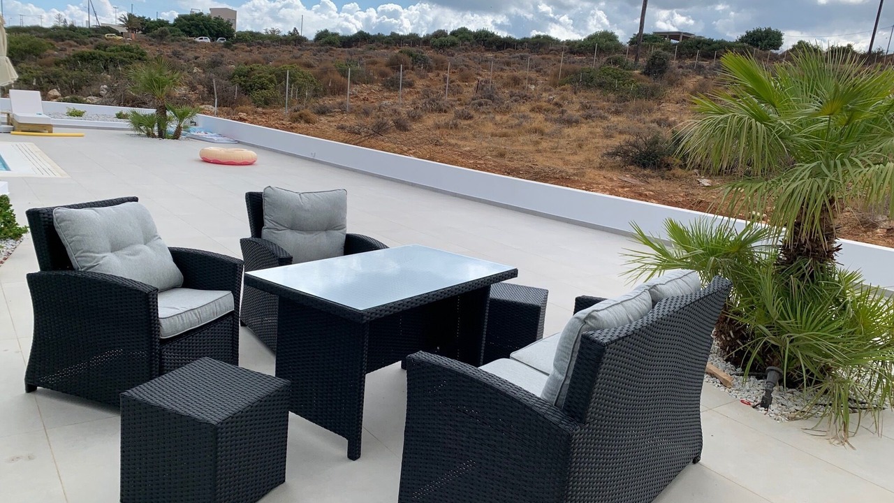 Photo of Patio Balcony in Skotino