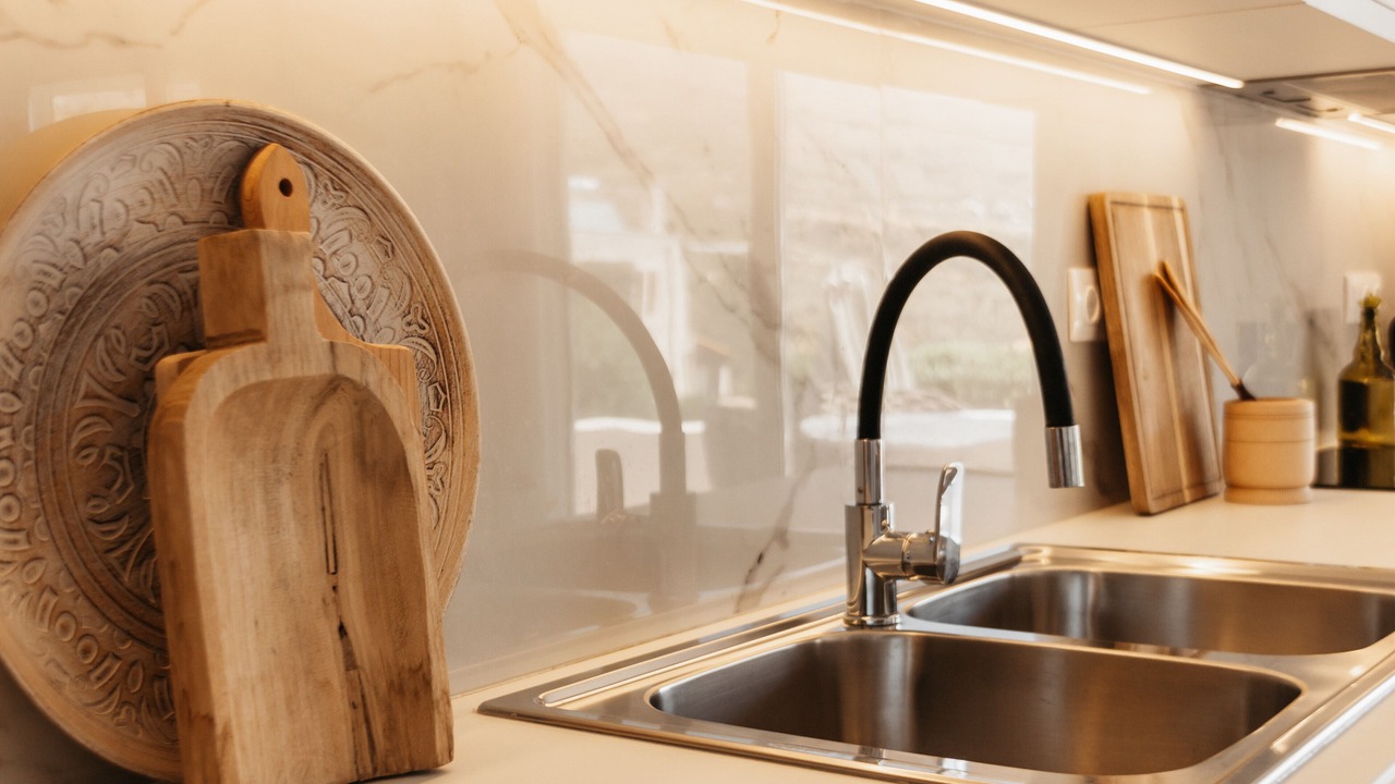 Photo of Kitchen in Lefkogeia