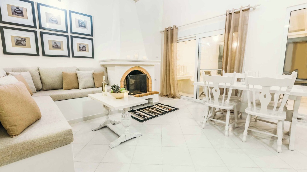 Photo of Livingroom in Lardos