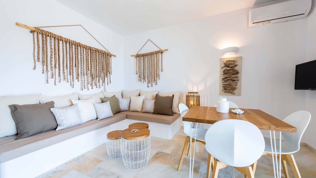 Photo of Livingroom in Exomvourgo