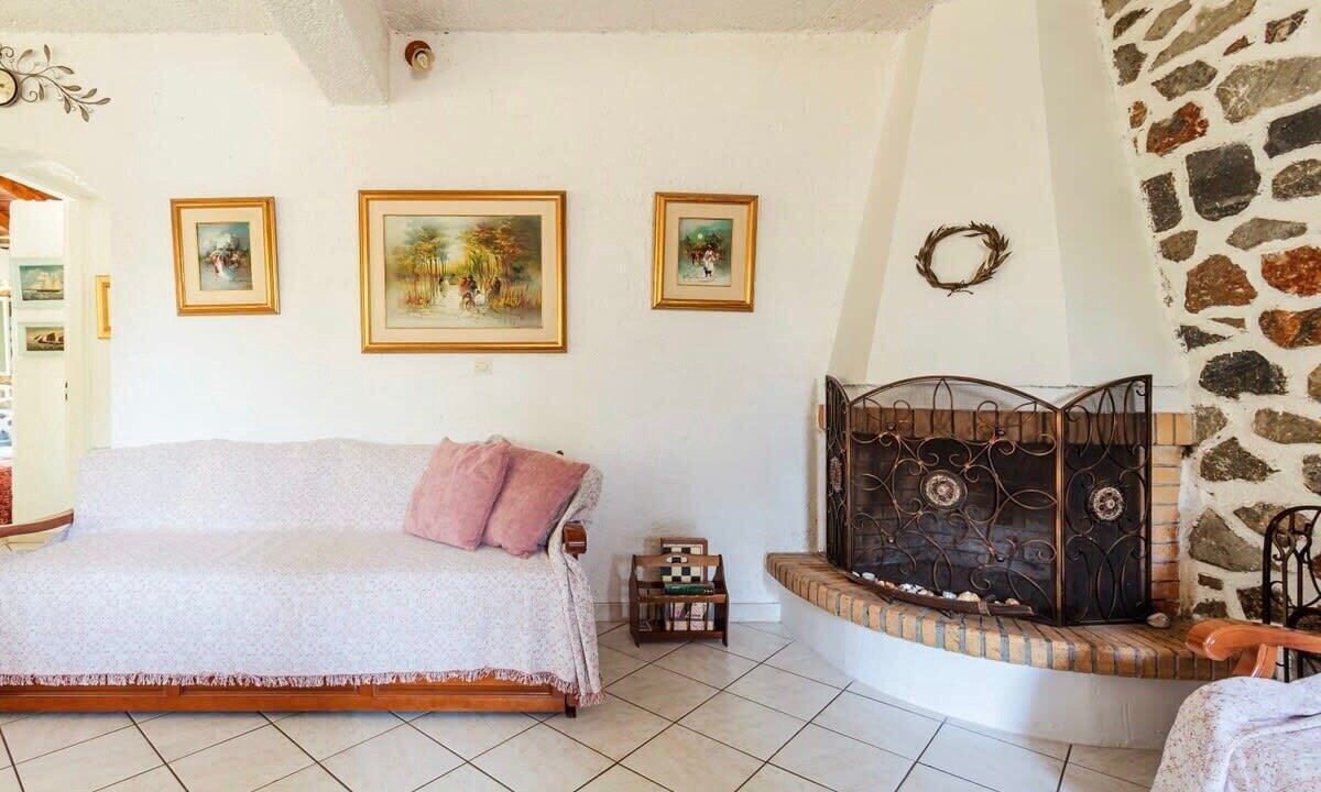 Photo of Livingroom in Lefktron