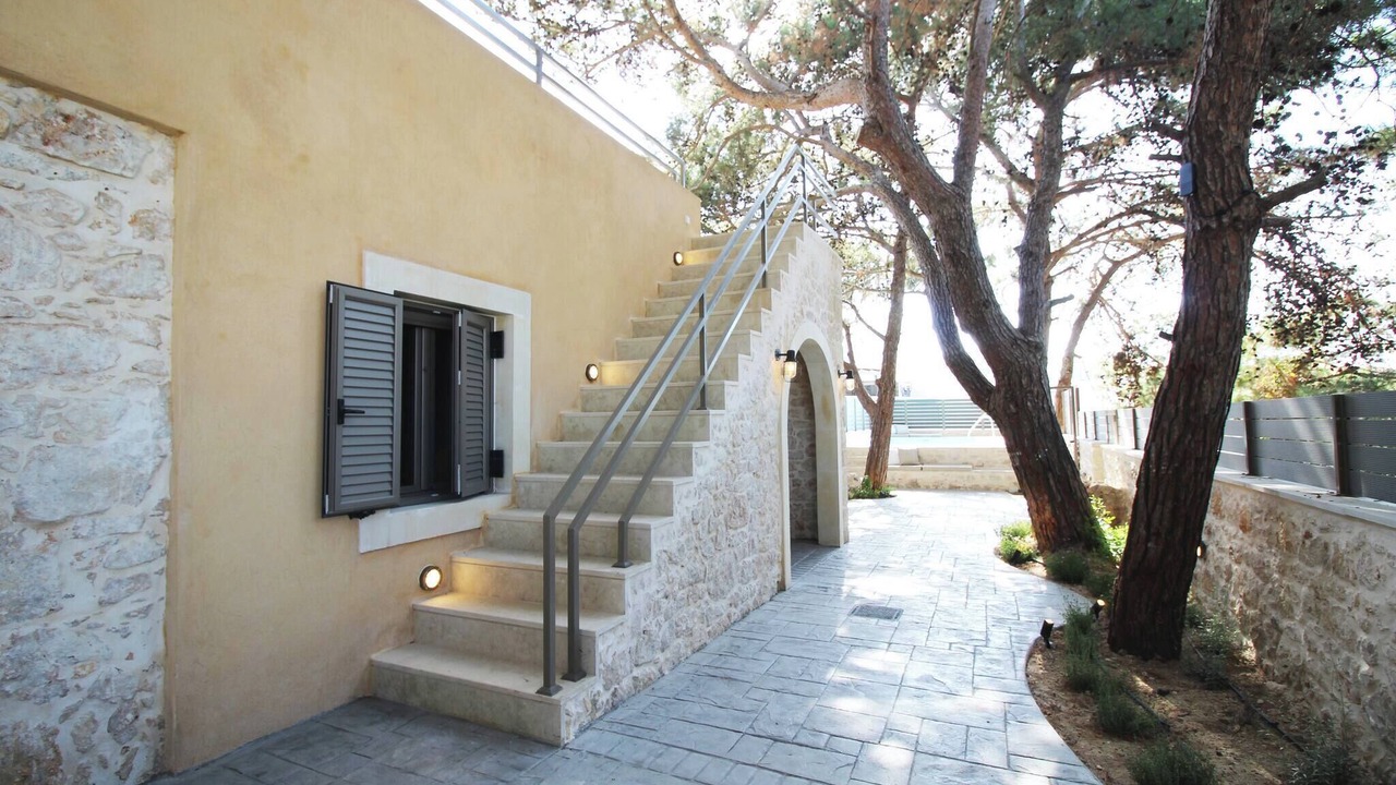 Photo of Outdoor in Violi Charaki