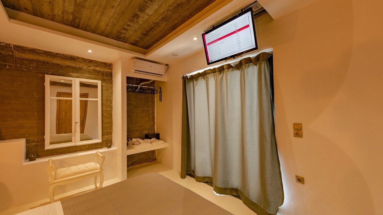 Photo of Bedroom in Chalikeri