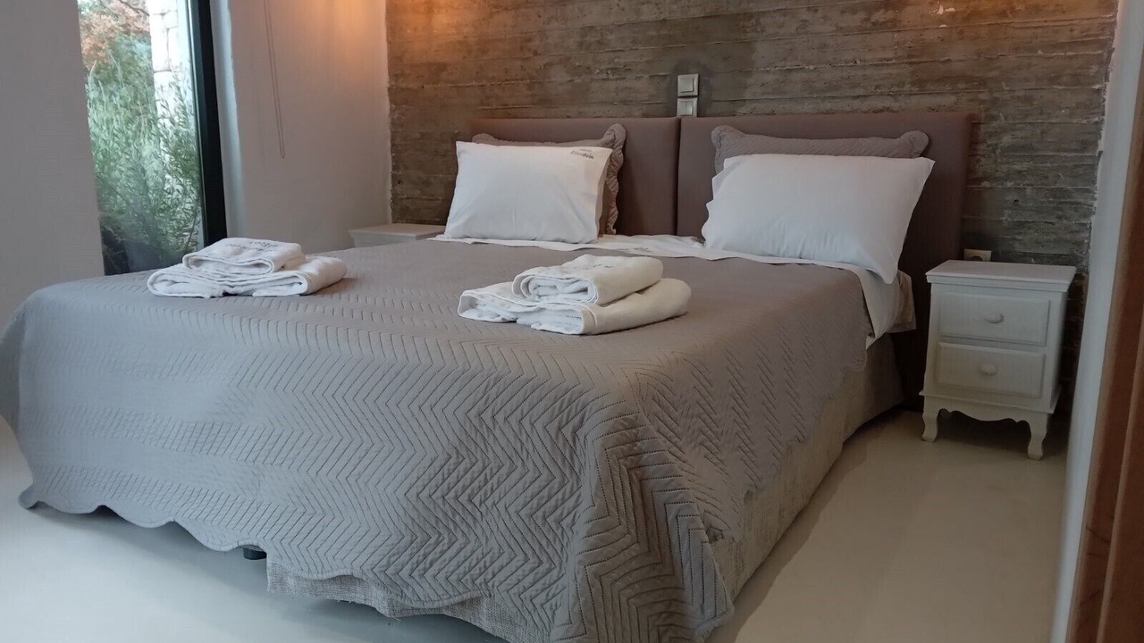Photo of Bedroom in Chalikeri