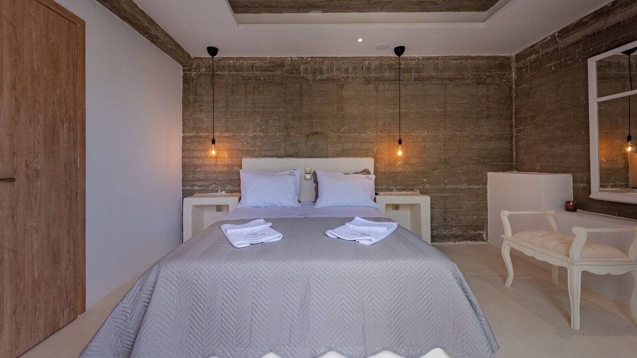 Photo of Bedroom in Chalikeri