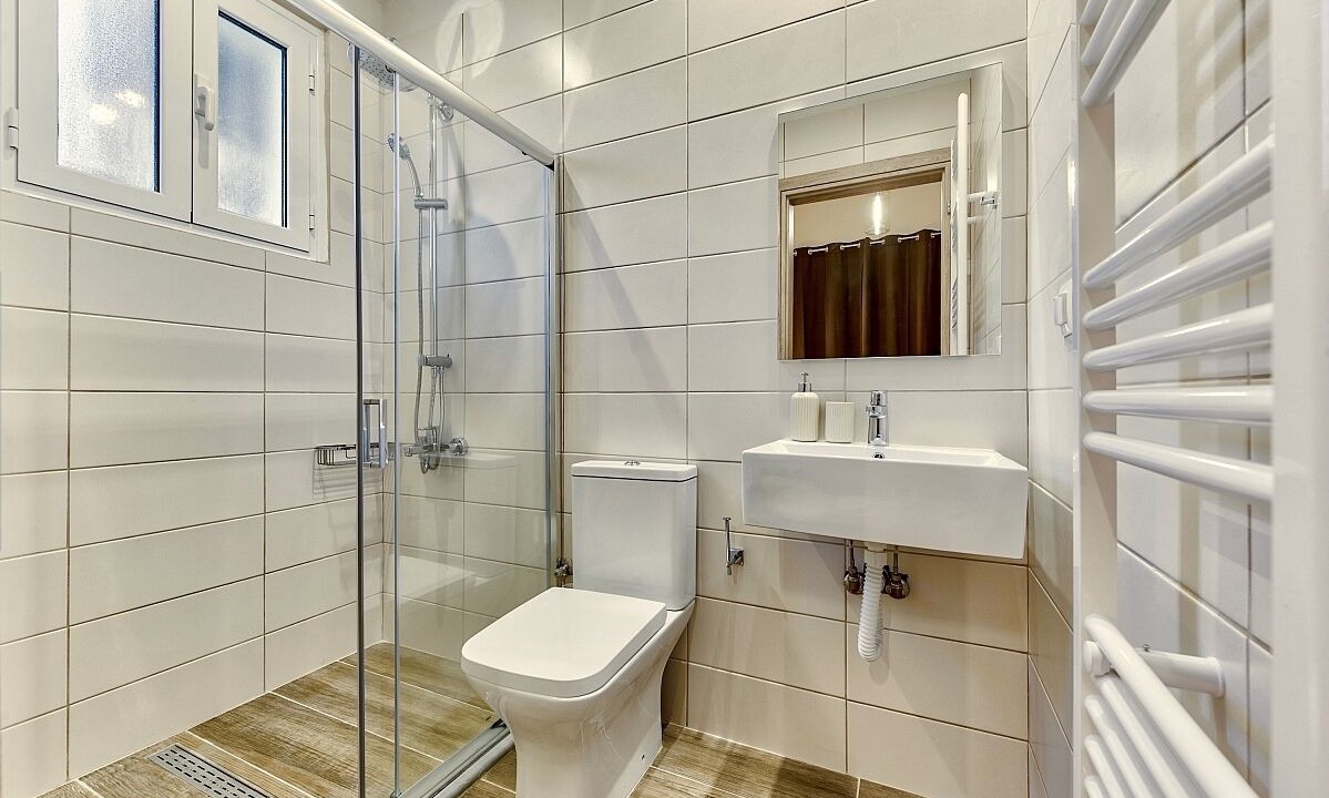 Photo of Bathroom in Pigadhakia